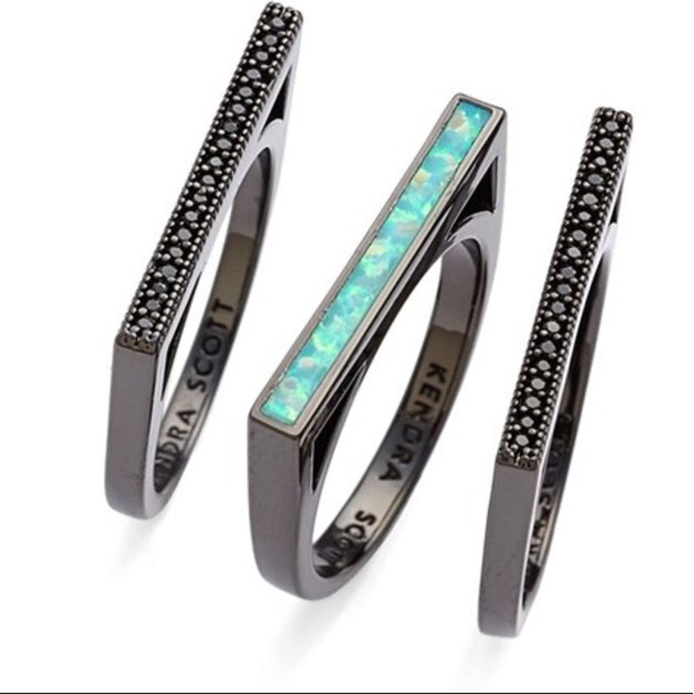 Kendra Scott Gunmetal/opal Lucia Ring s6 NWOT RARE